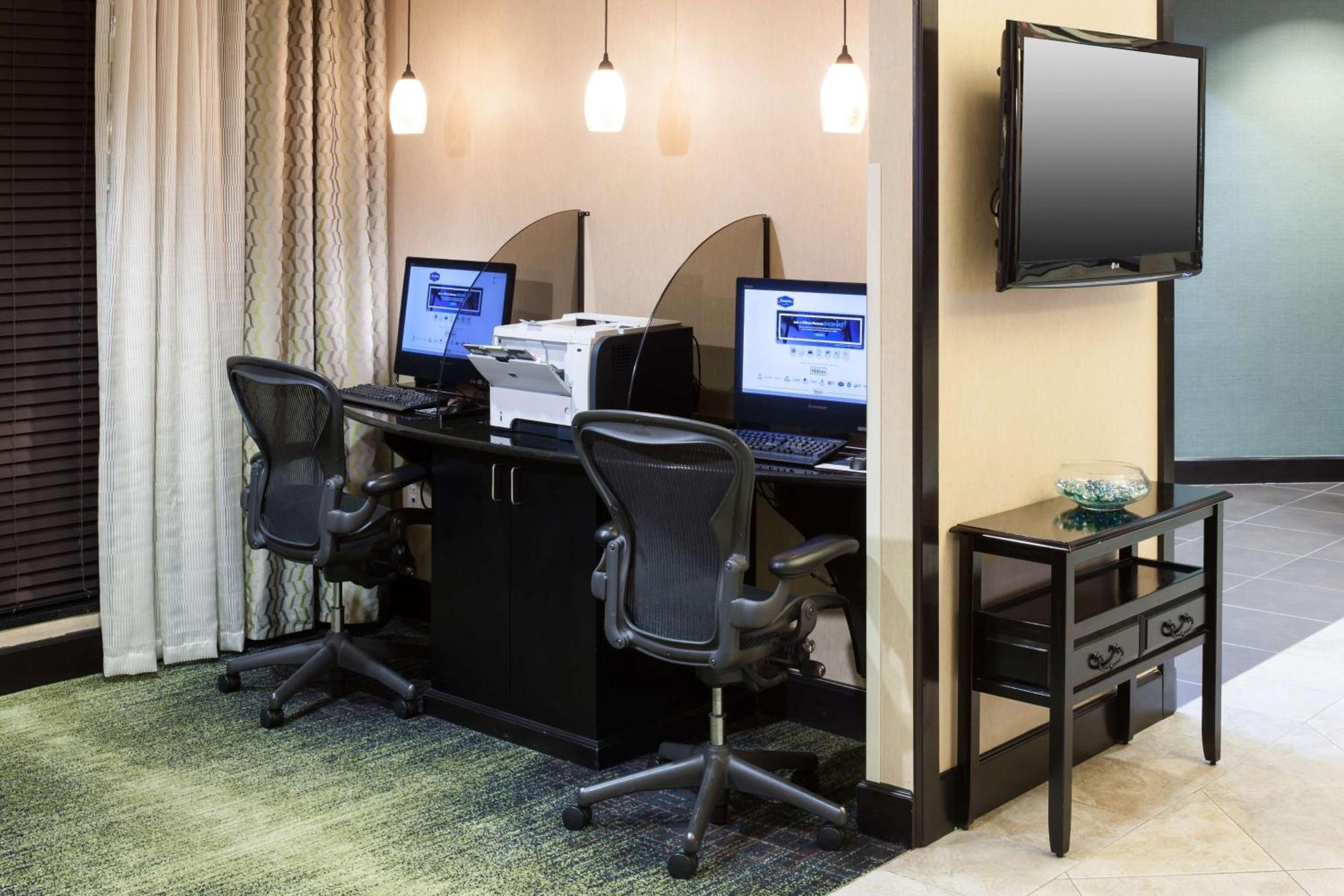 Hampton Inn & Suites Gainesville Downtown Экстерьер фото