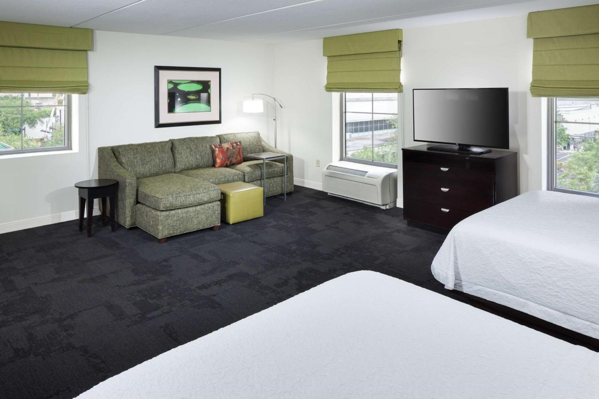 Hampton Inn & Suites Gainesville Downtown Экстерьер фото