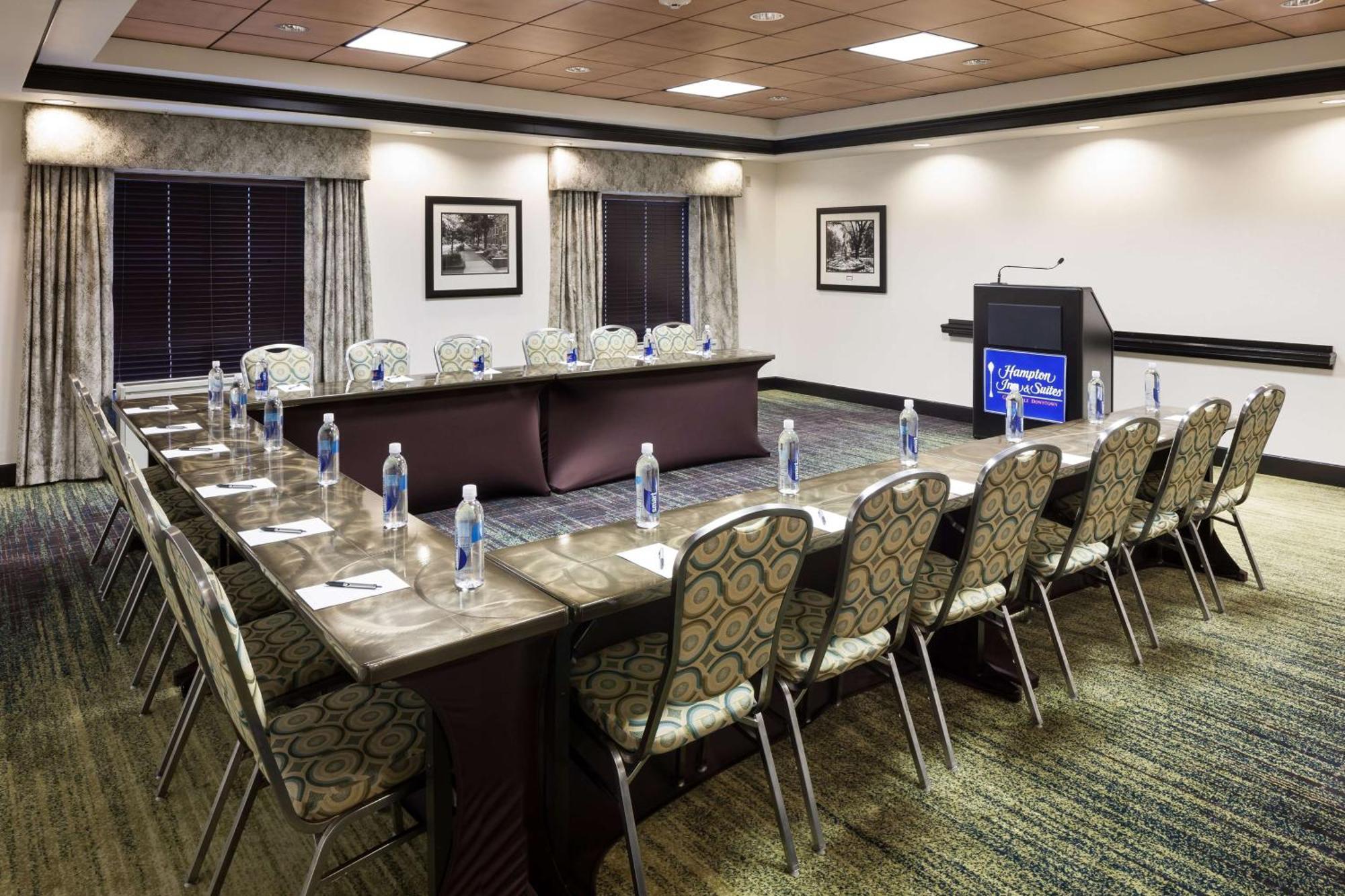 Hampton Inn & Suites Gainesville Downtown Экстерьер фото