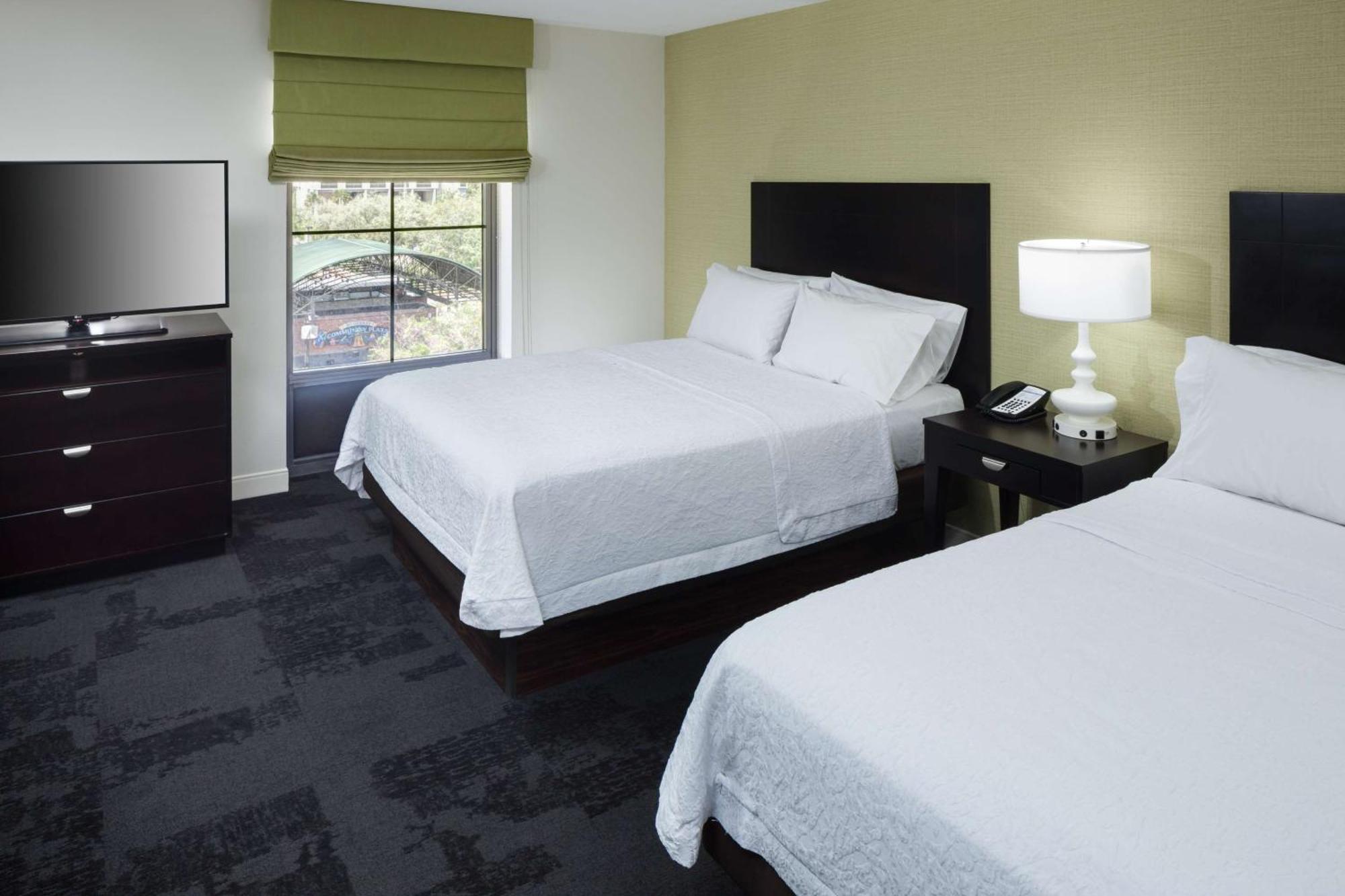 Hampton Inn & Suites Gainesville Downtown Экстерьер фото