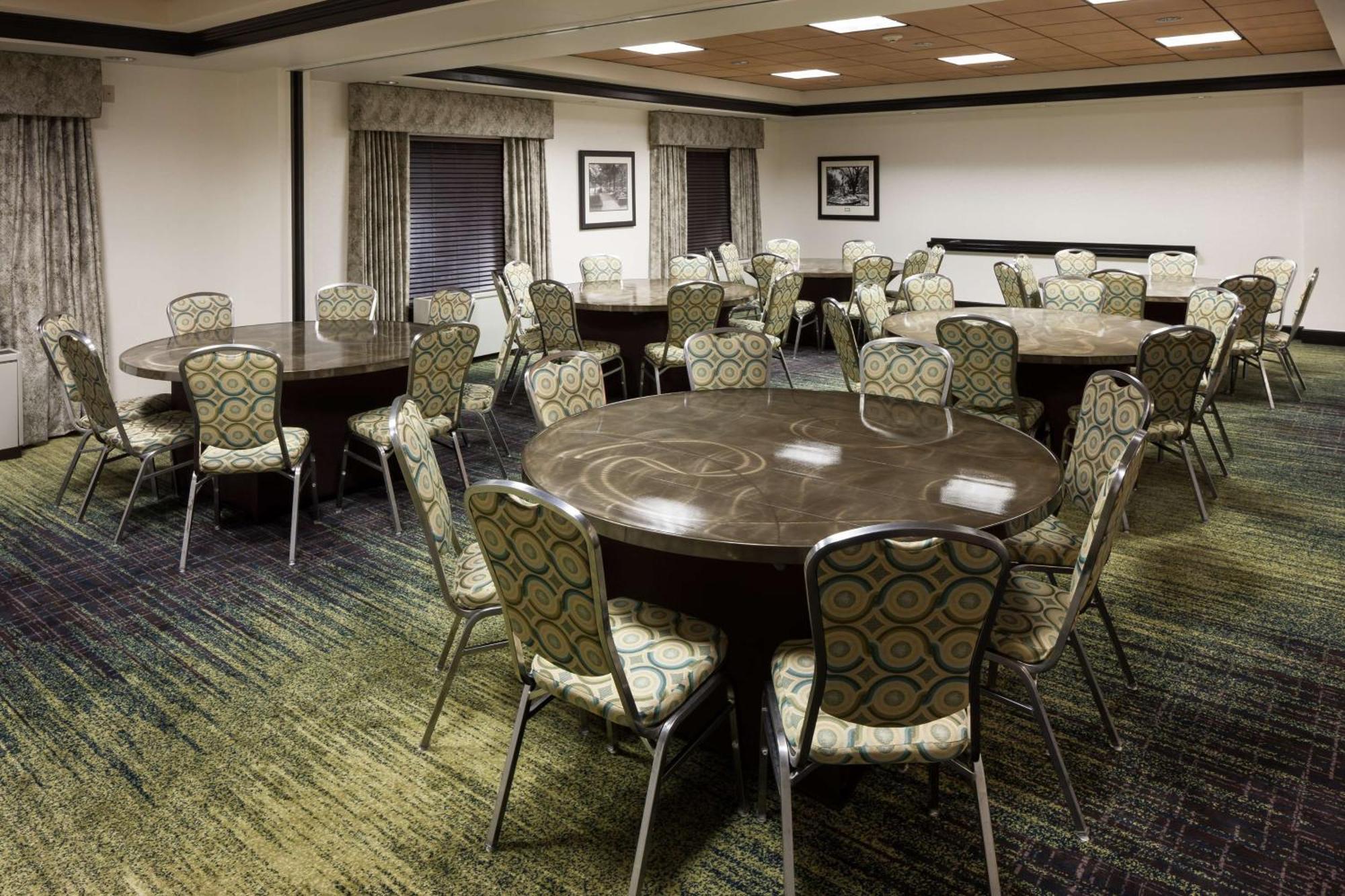 Hampton Inn & Suites Gainesville Downtown Экстерьер фото