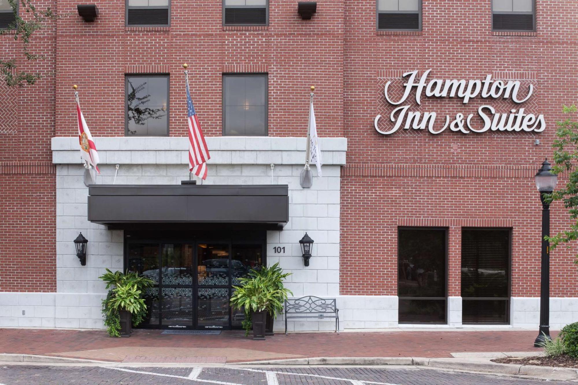 Hampton Inn & Suites Gainesville Downtown Экстерьер фото