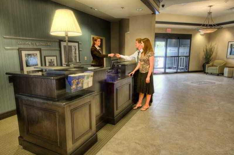 Hampton Inn & Suites Gainesville Downtown Экстерьер фото